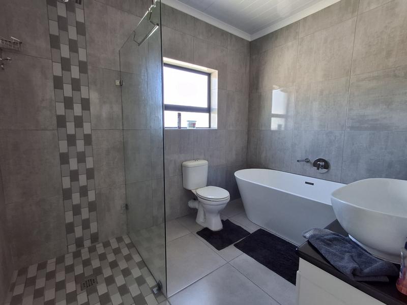 3 Bedroom Property for Sale in Da Gama Bay Western Cape